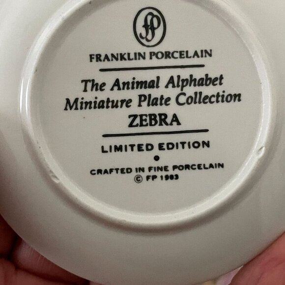 Vintage Franklin Mint Animal Alphabet Mini Plate Collection 1983 Full Set of 26 - Picture 2 of 12